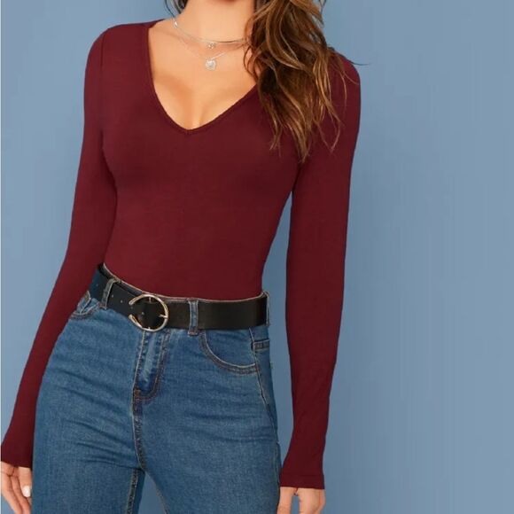 Red V-Neck Long Sleeve Crop Top - Picture 1 of 6